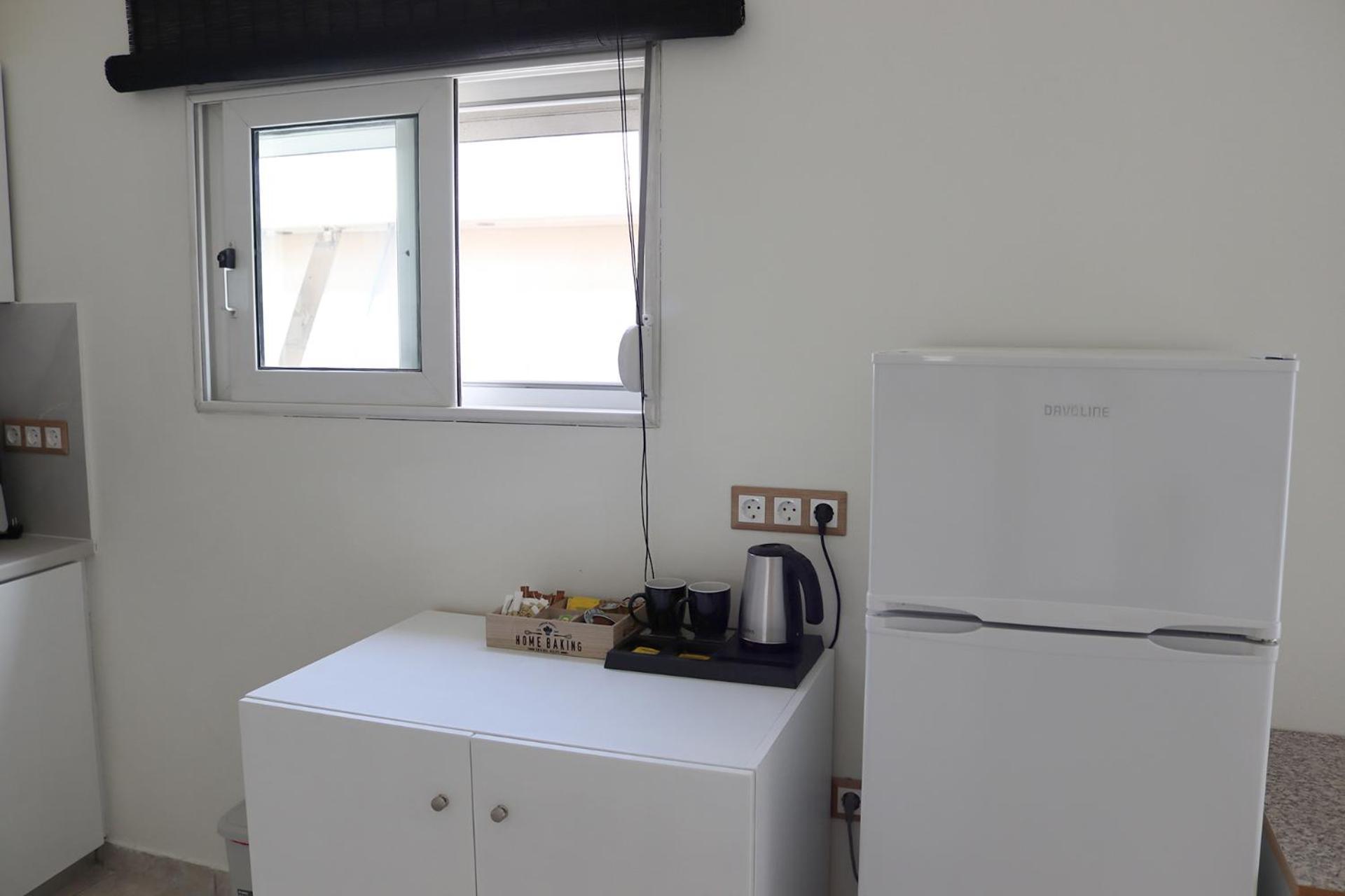 Apartment Feel Breeze